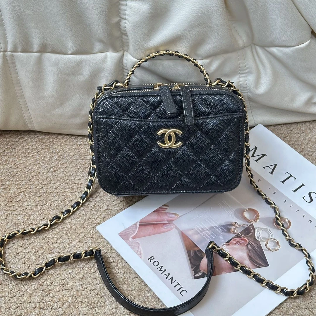 95新 Chanel/香奈儿 黑金 荔枝牛镂空字母手柄相机包/628587414