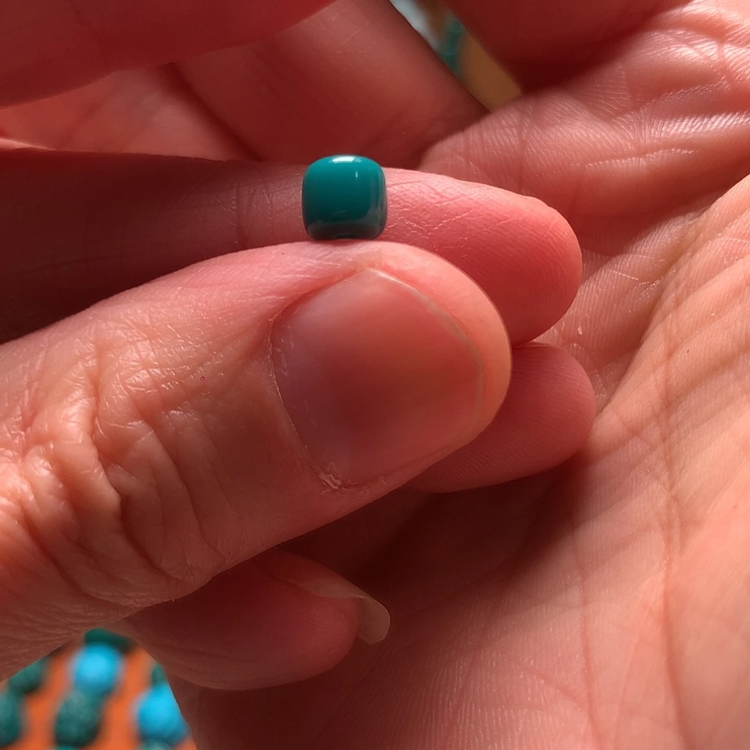 琉璃颈饰Q蓝绿色6mm直切