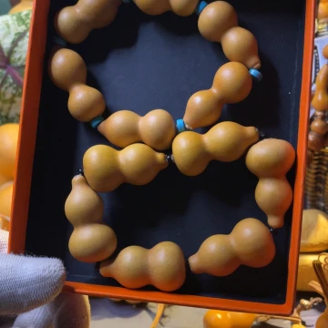 《***》看好下单理性消费不保龙头