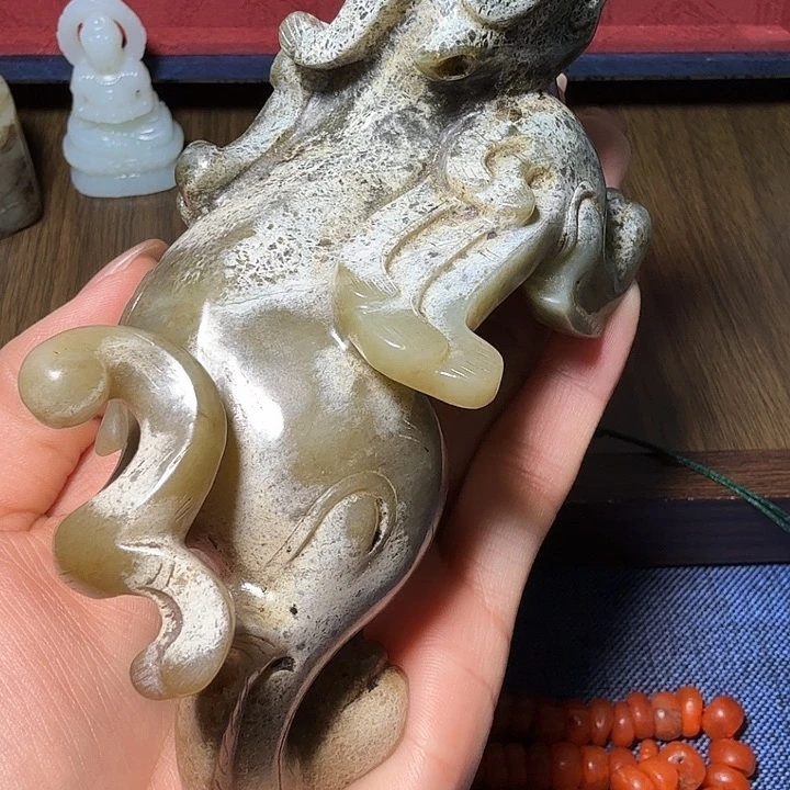 星***，和田玉（糖玉）未镶嵌颈饰