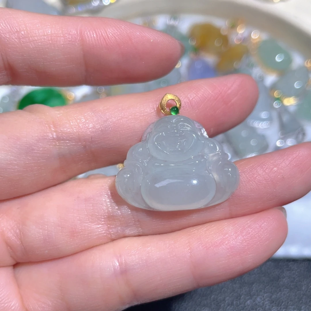 翡翠颈饰18K金镶嵌翡翠