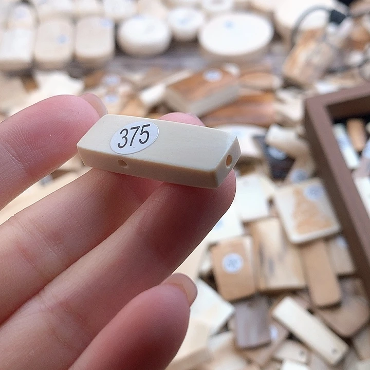 泥塑不打孔联系客服