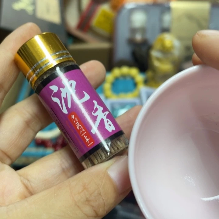 紫砂盖碗我们的目标是成为一个优秀的人