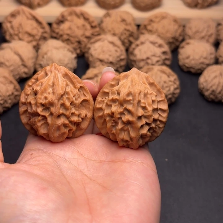 K***a文玩核桃把件40龙鳞