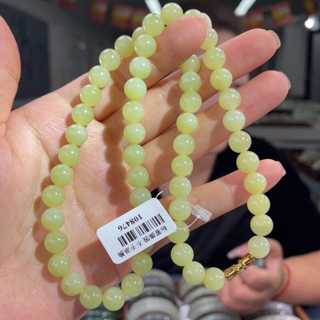 和田玉未镶嵌颈饰卡8