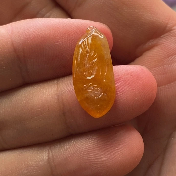 J***～颈饰未镶嵌翡翠翡翠吊坠