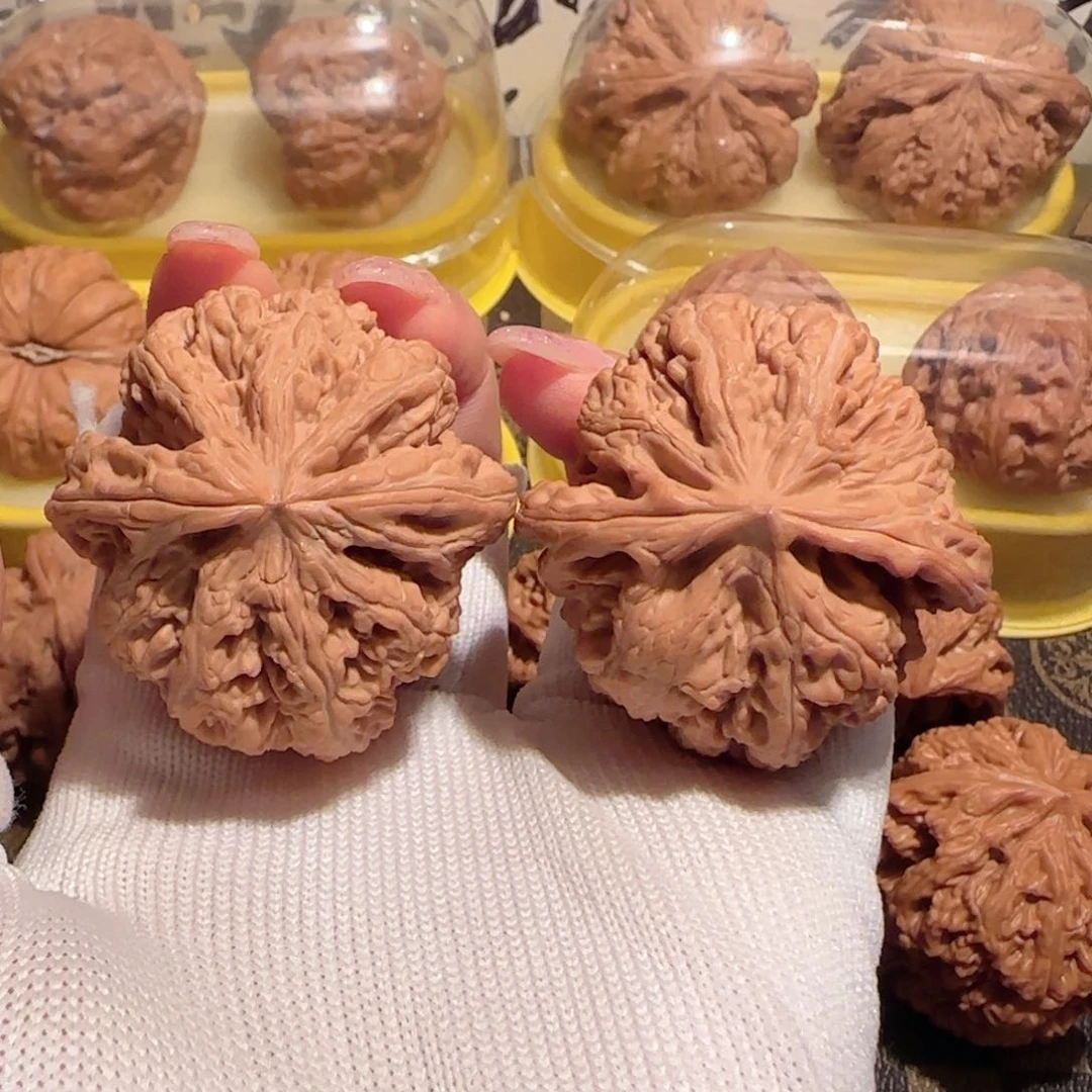 桃核吊坠43平谷大粗筋