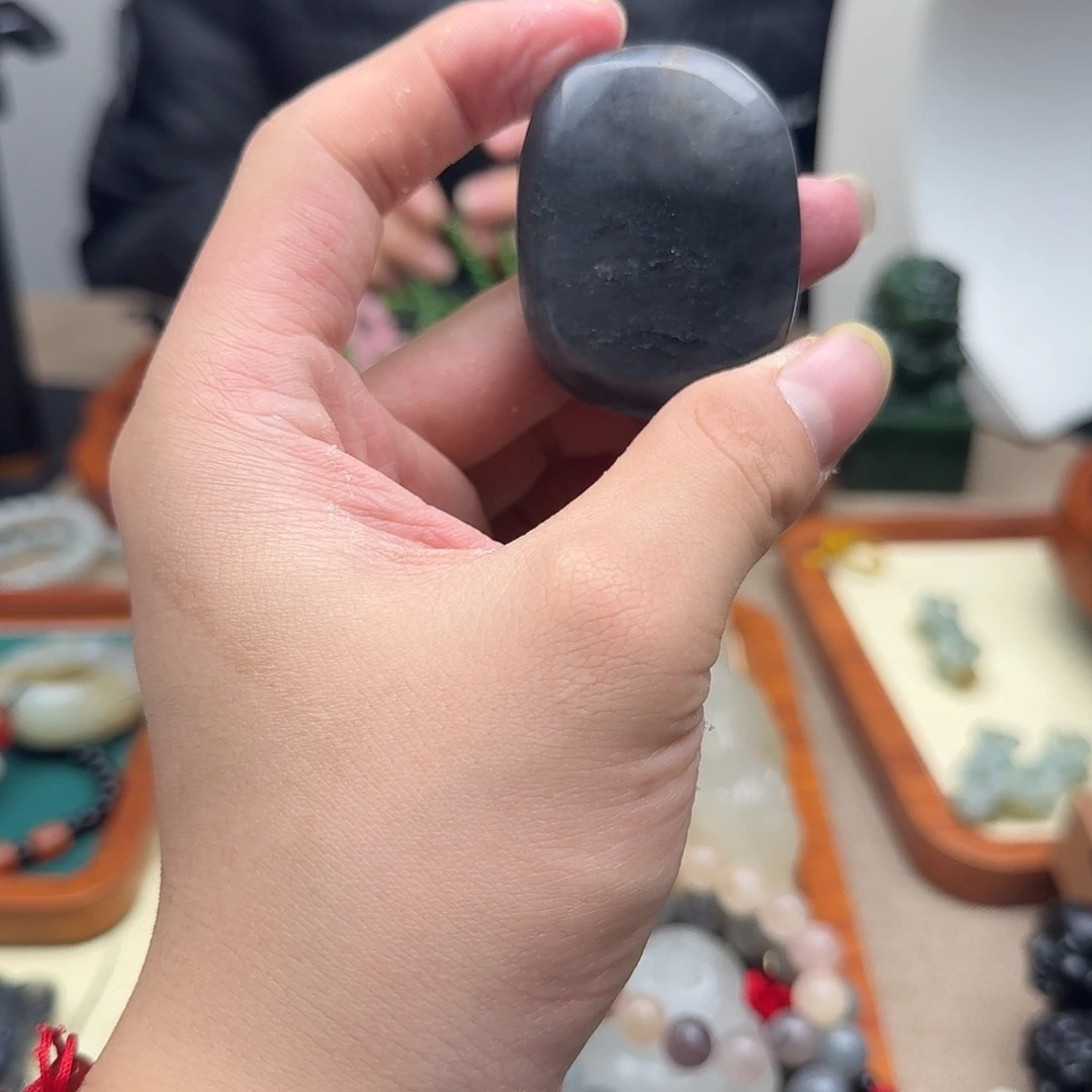 和田玉（糖玉）未镶嵌挂件