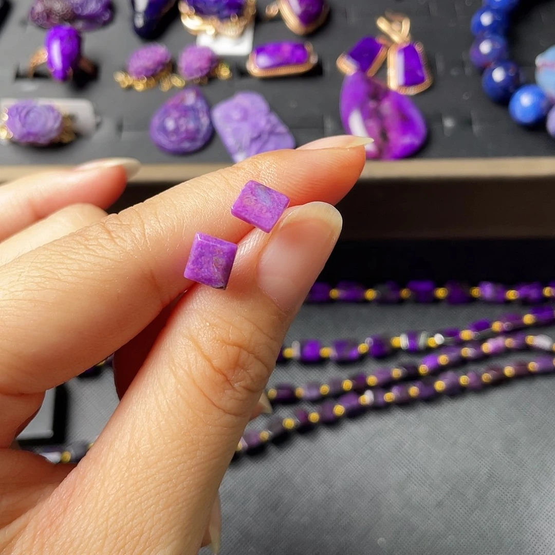 银S925镶嵌苏纪石（舒俱来）耳钉