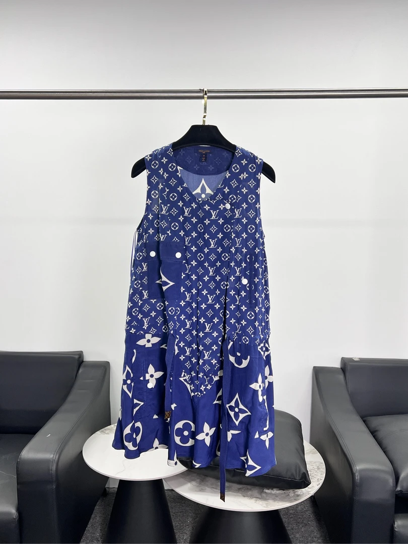 95新 LouisVuitton/路易威登 CZF0779/满印连衣裙/尺码38