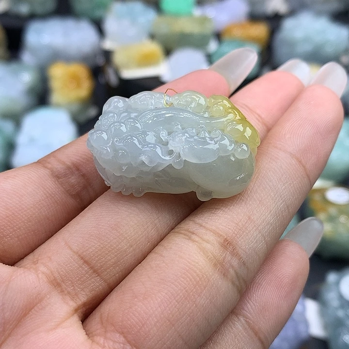 翡翠未镶嵌颈饰天然缅甸翡翠