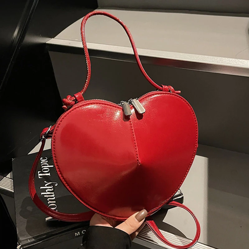 韩国ins潮流个性手拎爱心包2025冬季新款时尚百搭单肩包小众女包