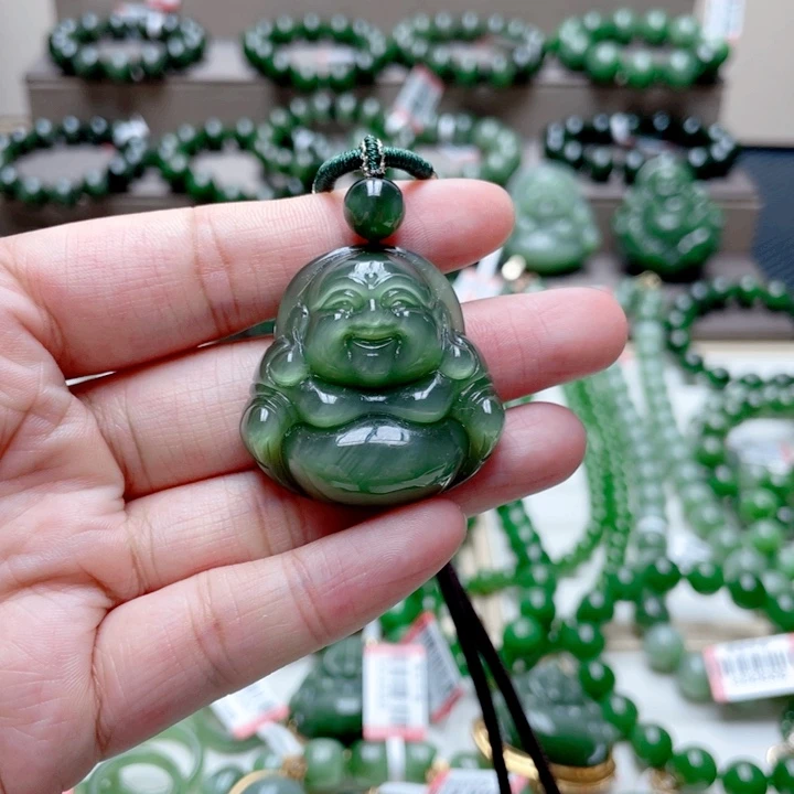 和田玉（糖玉）未镶嵌颈饰