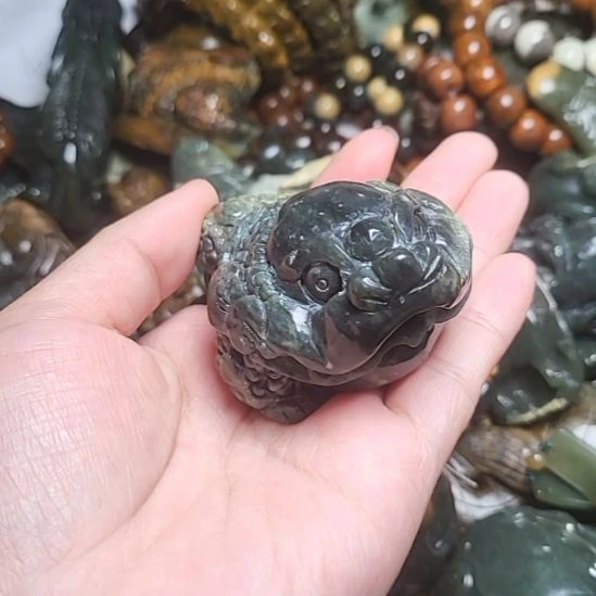 岫岩河磨玉（透闪石质玉）未镶嵌挂件