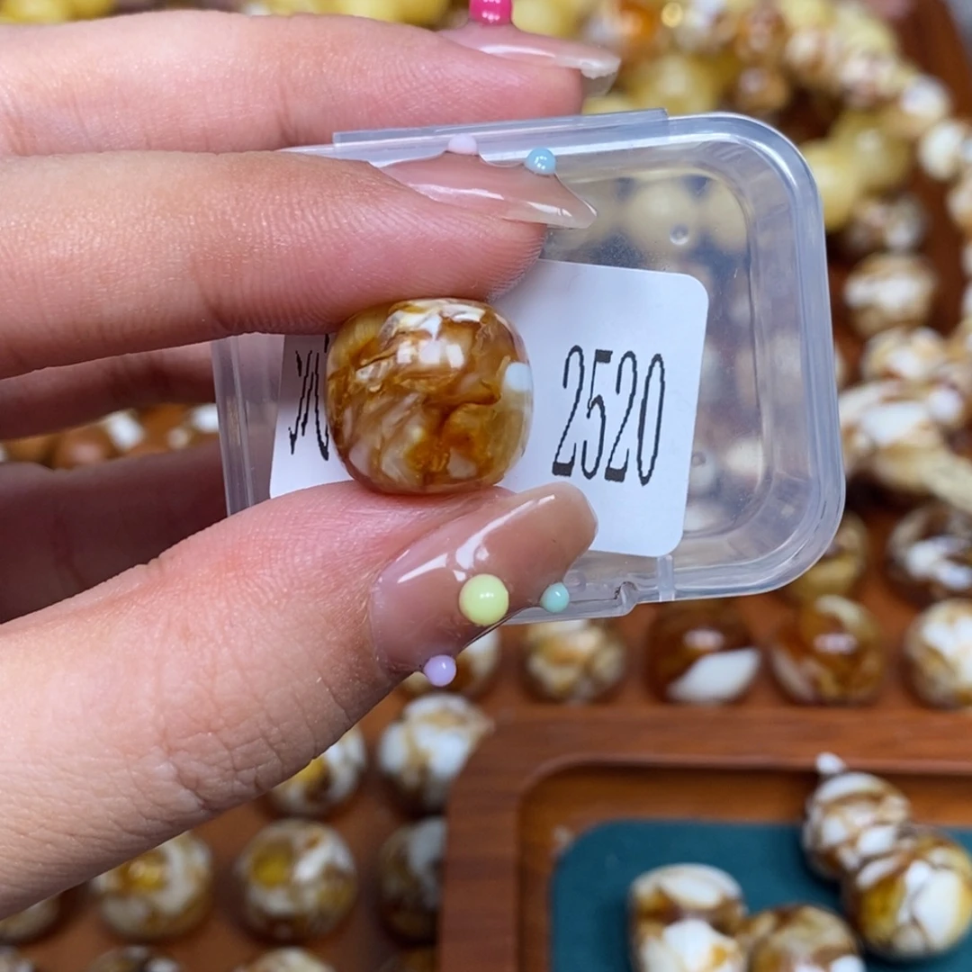 猴头核桃把件沁色圆珠老型2520