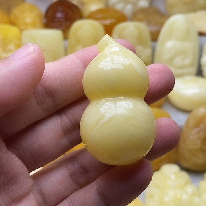 琥珀颈饰未镶嵌琥珀蜜蜡吊坠
