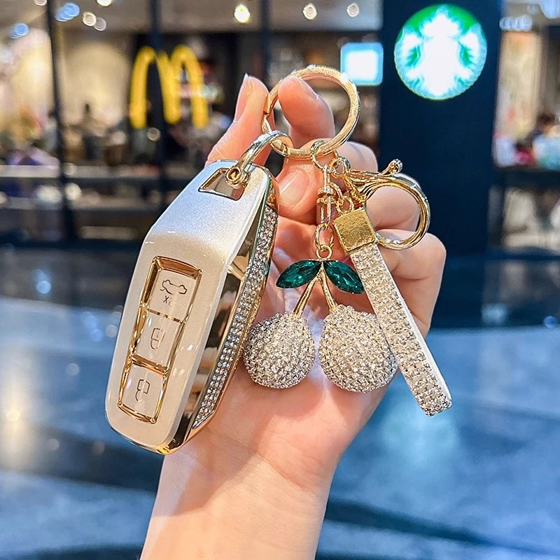 适用2026新款奥迪a5l钥匙套25款a6letron壳q6l车a4l包a3a8扣q7女