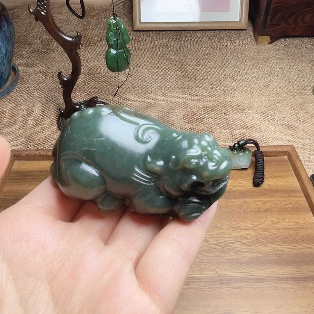 和田玉未镶嵌挂件