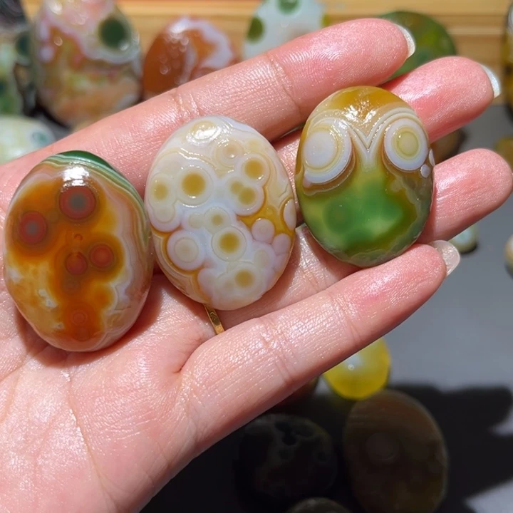 卿***未镶嵌颈饰玛瑙/玉髓