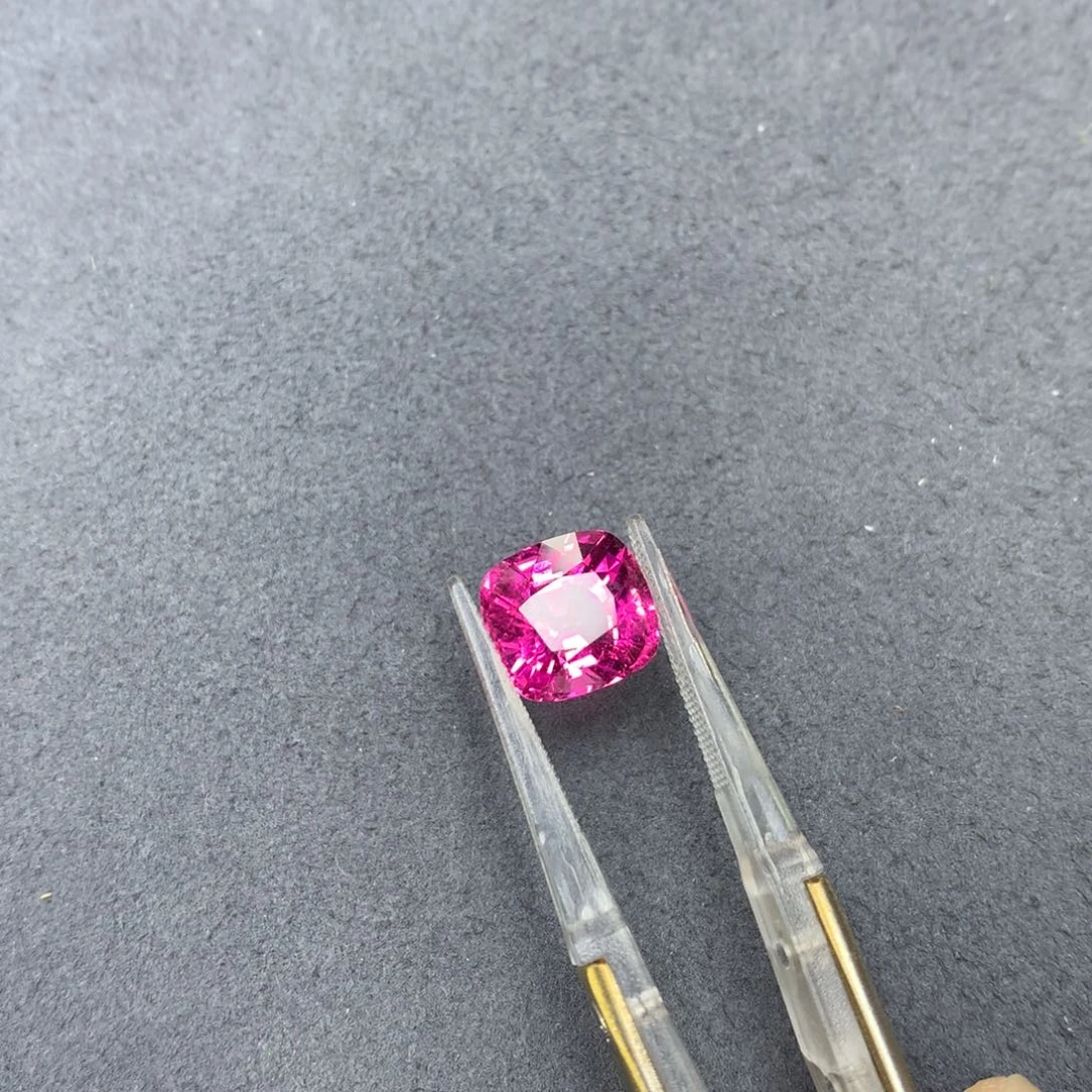 裸石未镶嵌碧玺5.31ct 桃红玫瑰卢比莱 GUILD VB