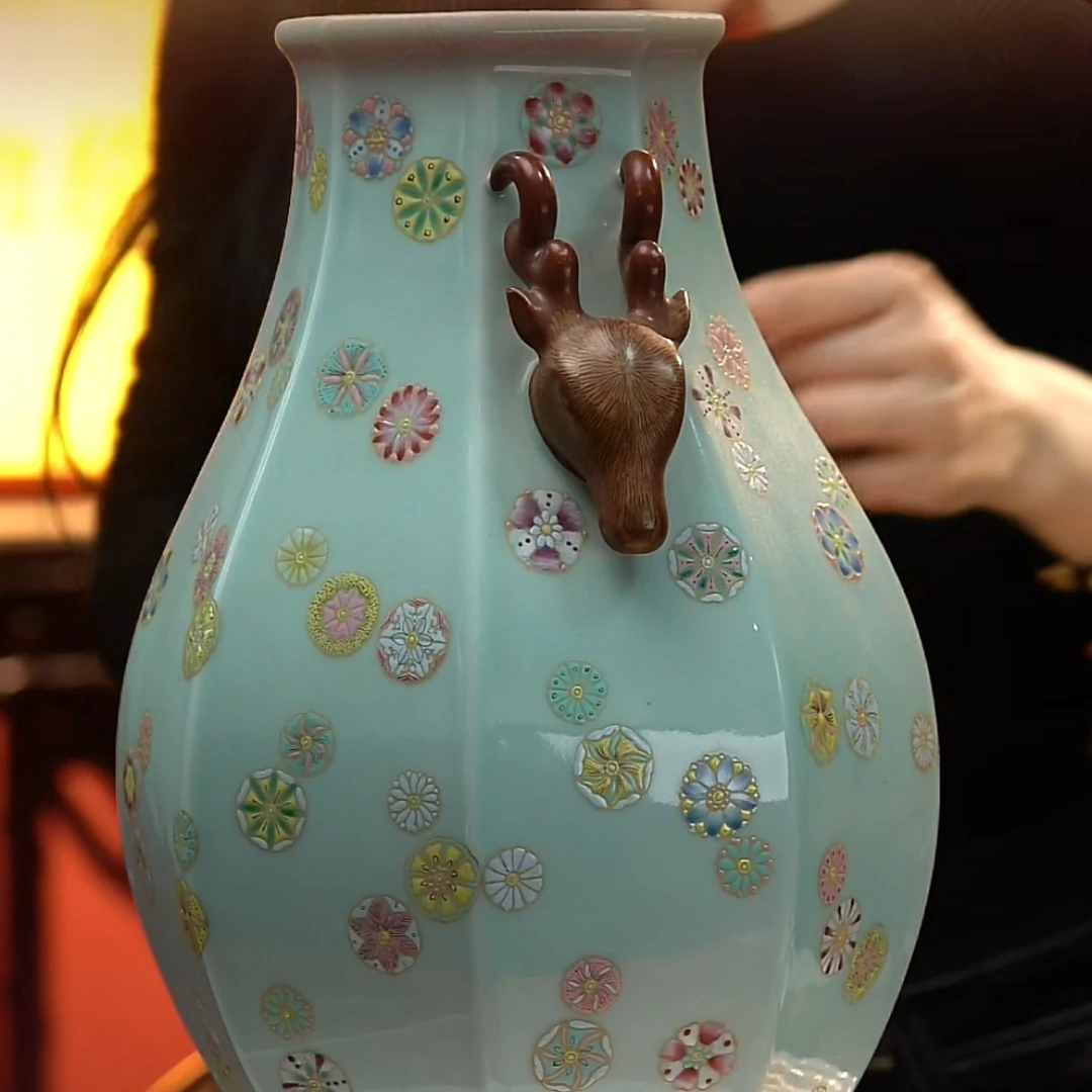 F天青釉粉彩皮球花卉纹鹿首樽
