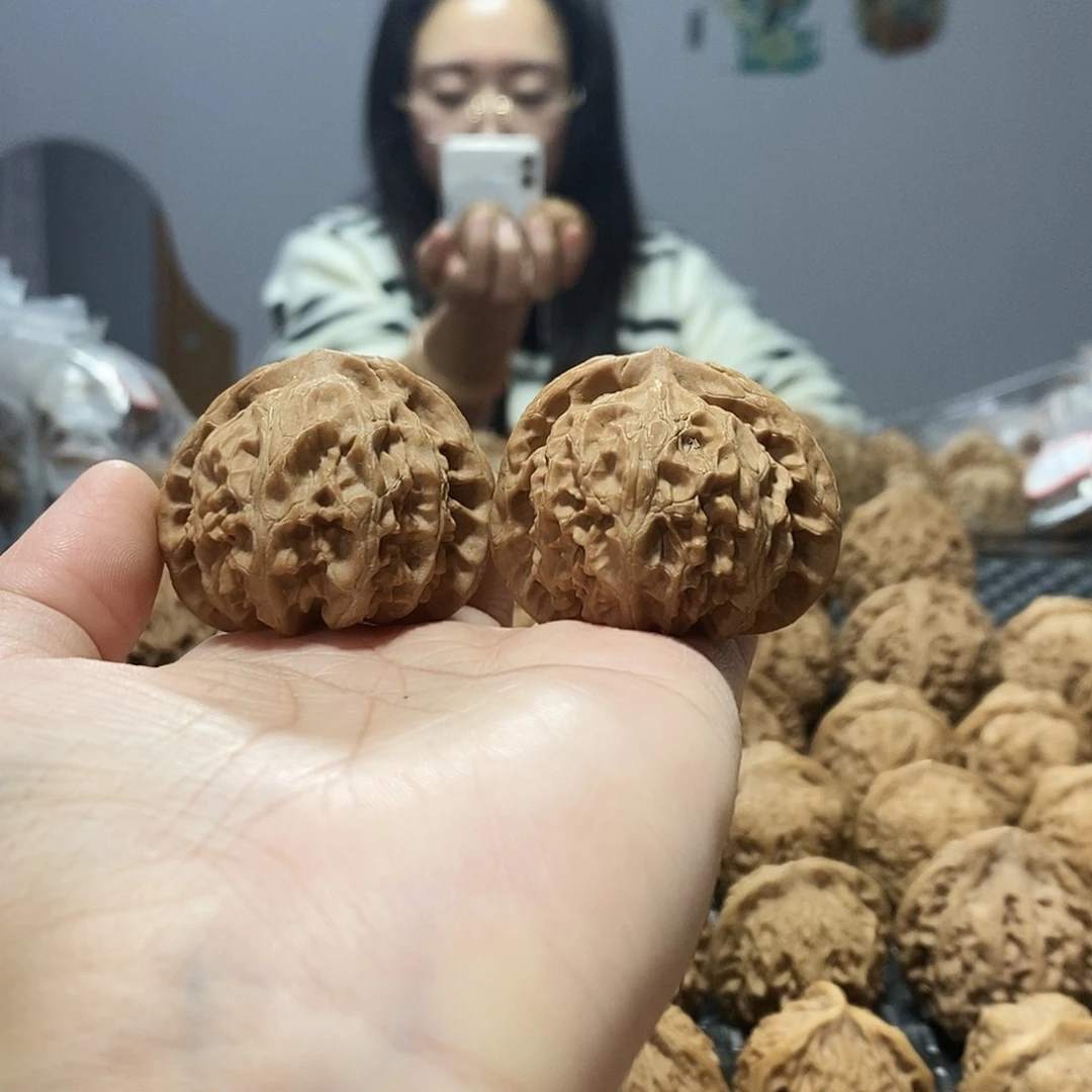 陈***安吊坠文玩核桃宫灯42磕