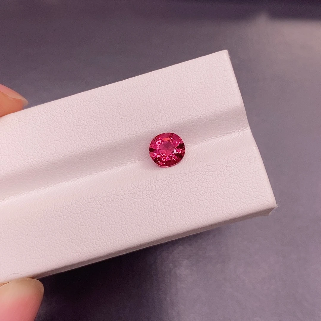 未镶嵌裸石碧玺1.24克拉