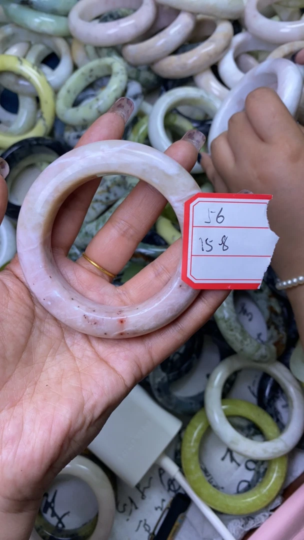 雕刻饰品 多样性发货 按主播提示拍