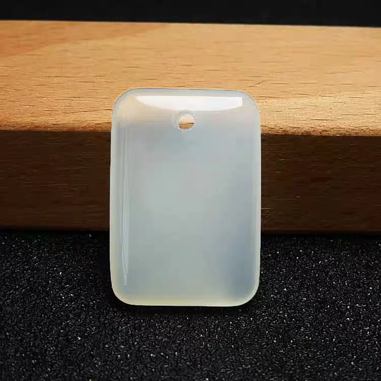 天然玛瑙高冰高透荔枝冻小巧平安牌