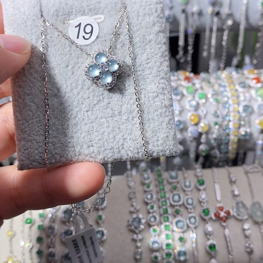 翡翠银S925镀金镶嵌颈饰