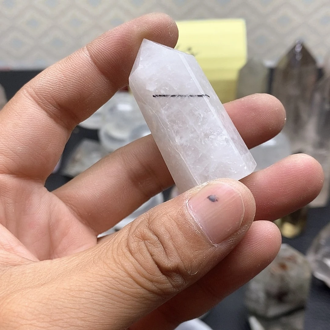 未镶嵌颈饰水晶262