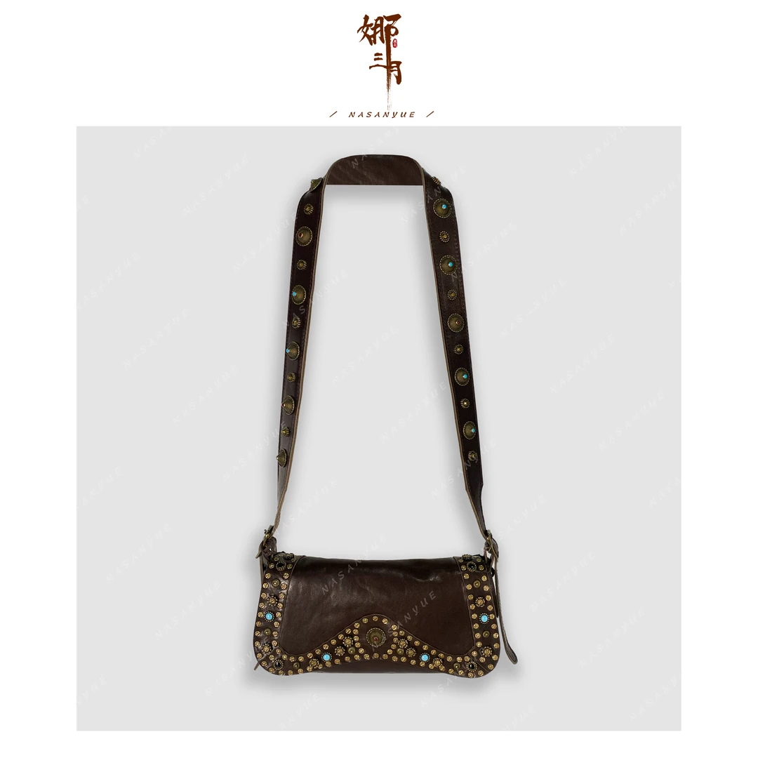 娜三月【匠心手工】复古高级手工打造铆钉小众黑色头层牛皮包8-8