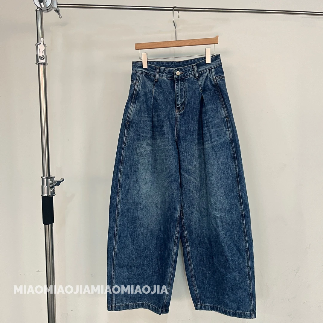 /苗苗家/『一眼心动』设计感高腰褶皱复古水洗阔腿牛仔裤2025