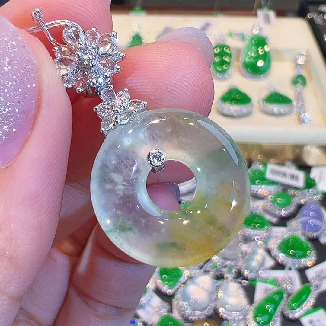 翡翠吊坠(不含链)18K金镶嵌翡翠