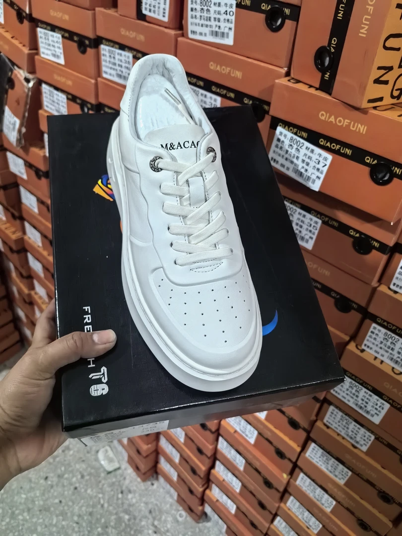 13735头层牛皮百搭经典男鞋