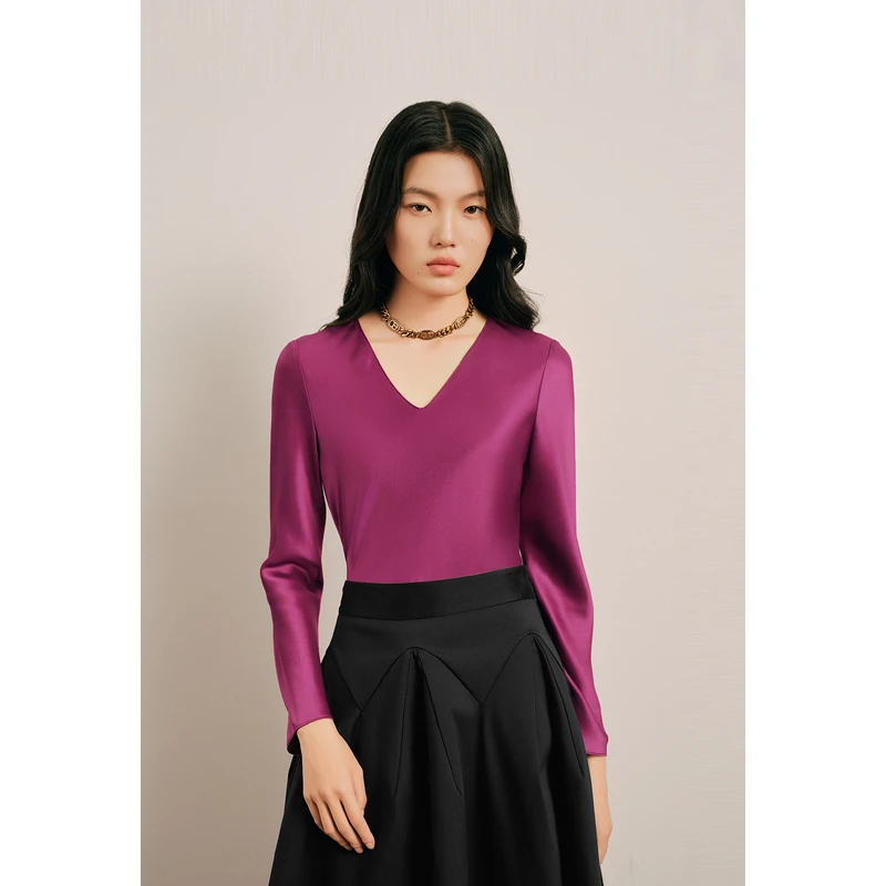 OBBLIGATO奥丽嘉朵2025春季金标套头V领光泽感套装上衣1C35170010