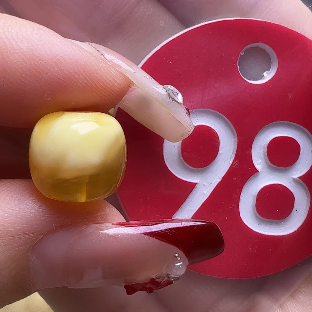 蜜蜡未镶嵌珠宝奇石吉***意10.4mm老型