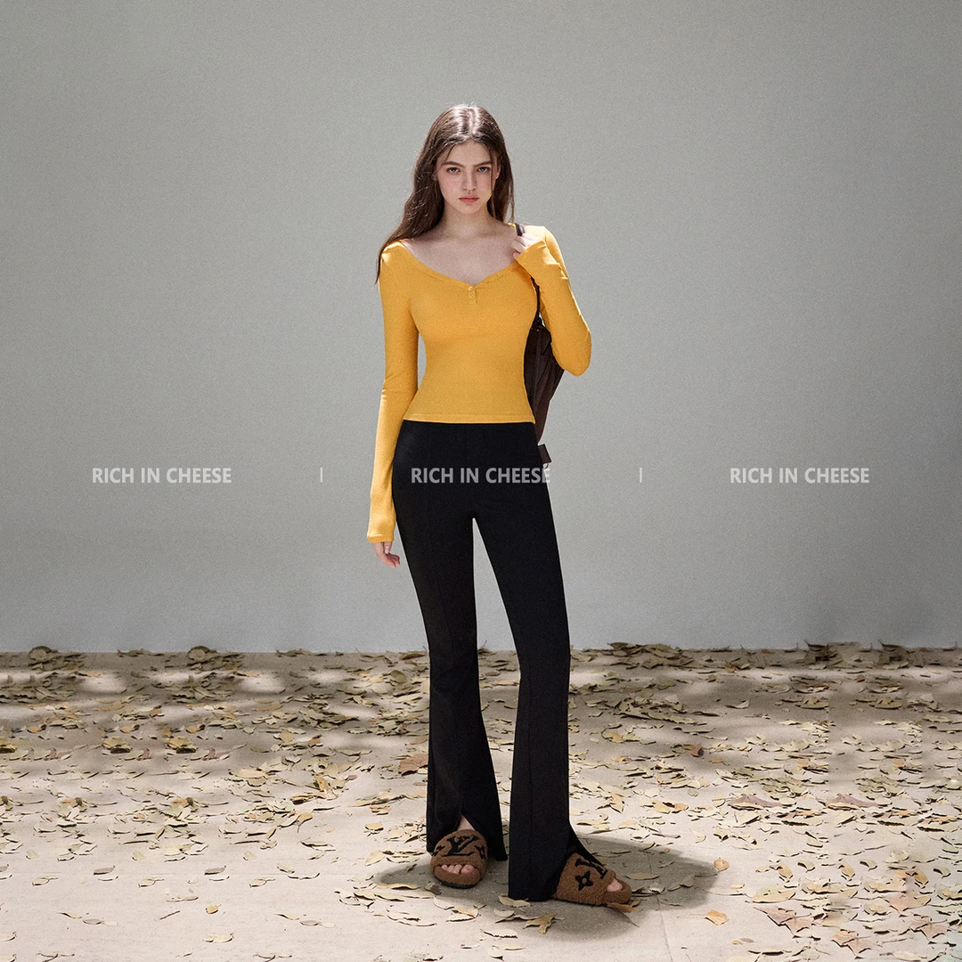 RICH IN CHEESE 发财黄 【系列合集】【部分现货】桃心领显瘦针织T恤