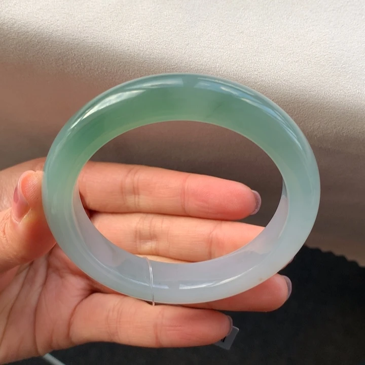 翡翠手镯未镶嵌翡翠手镯54