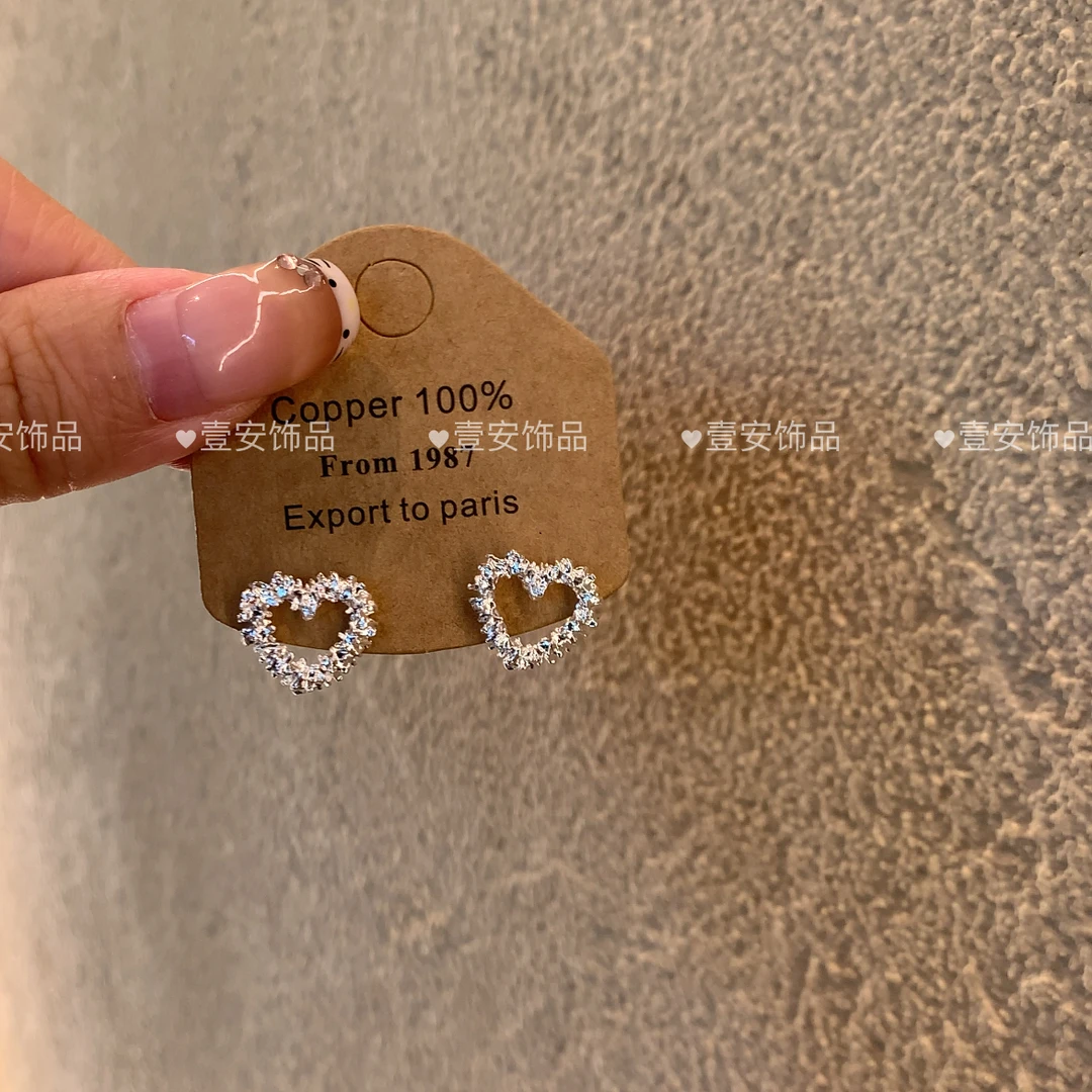 合金耳饰 碎银爱心耳钉女小众耳环2025新款高级感镂空耳饰甜美风