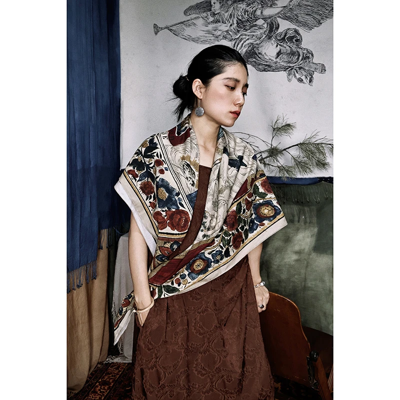 阿耷原创 大尺寸 丝绵加厚 以爱 手工卷边 方巾 110cm