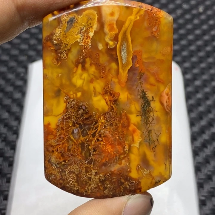 玛瑙/玉髓颈饰未镶嵌绿***湾