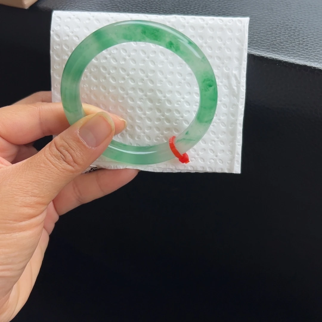 石英质玉未镶嵌手镯非洲翠5354