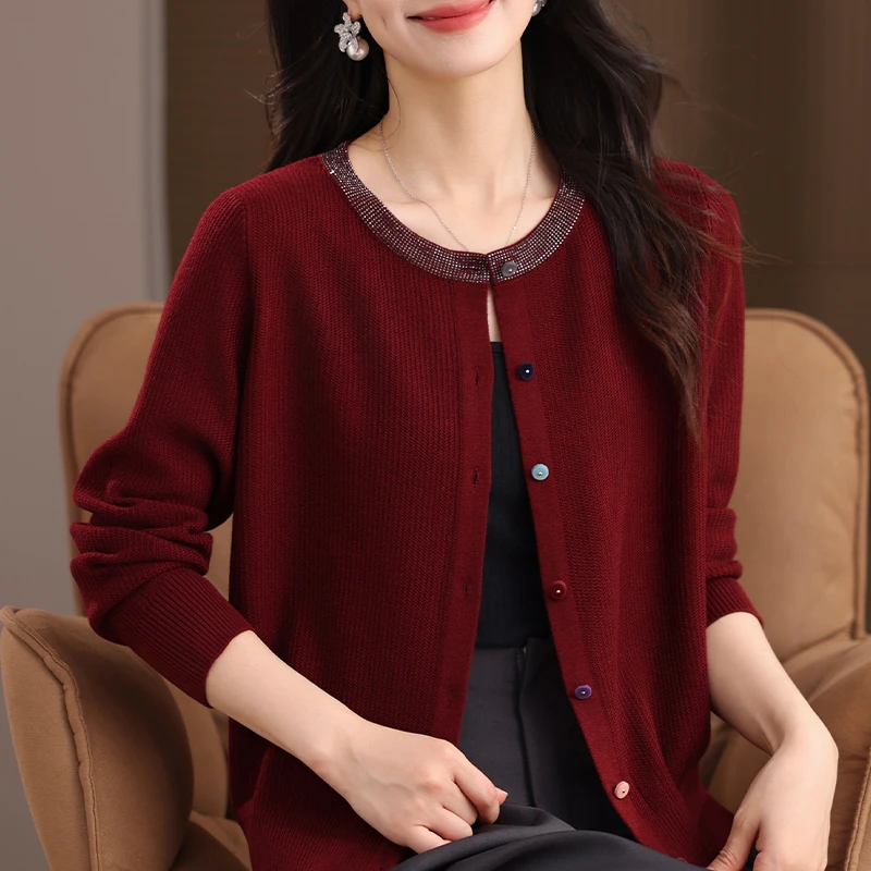 妈妈新款针织羊毛开衫上衣洋气中老年女春秋圆领纯色衣服纽扣外套