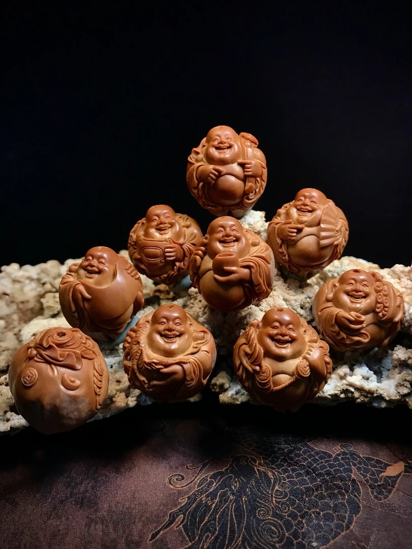 【油核包衣弥勒】邓小夕 苏工橄榄核雕手串JY505158