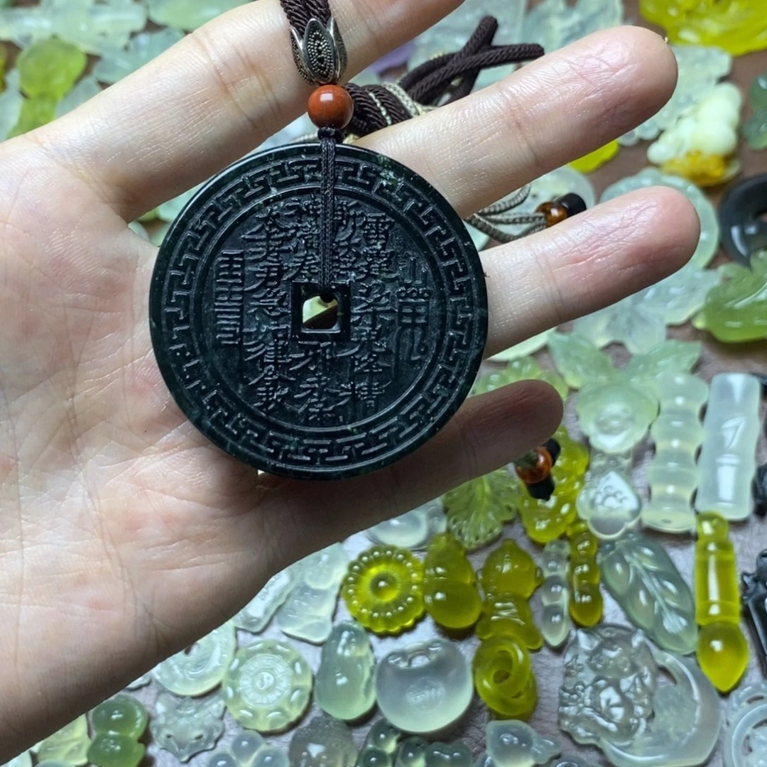 蛇纹石玉合金项链