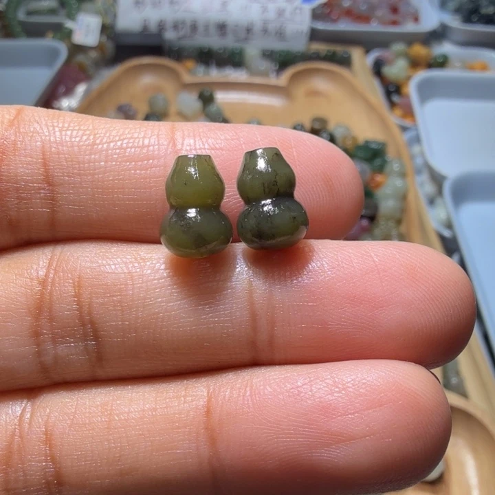 和田玉未镶嵌珠宝半成品