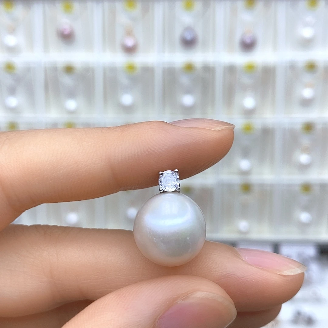 淡水珍珠合金颈饰