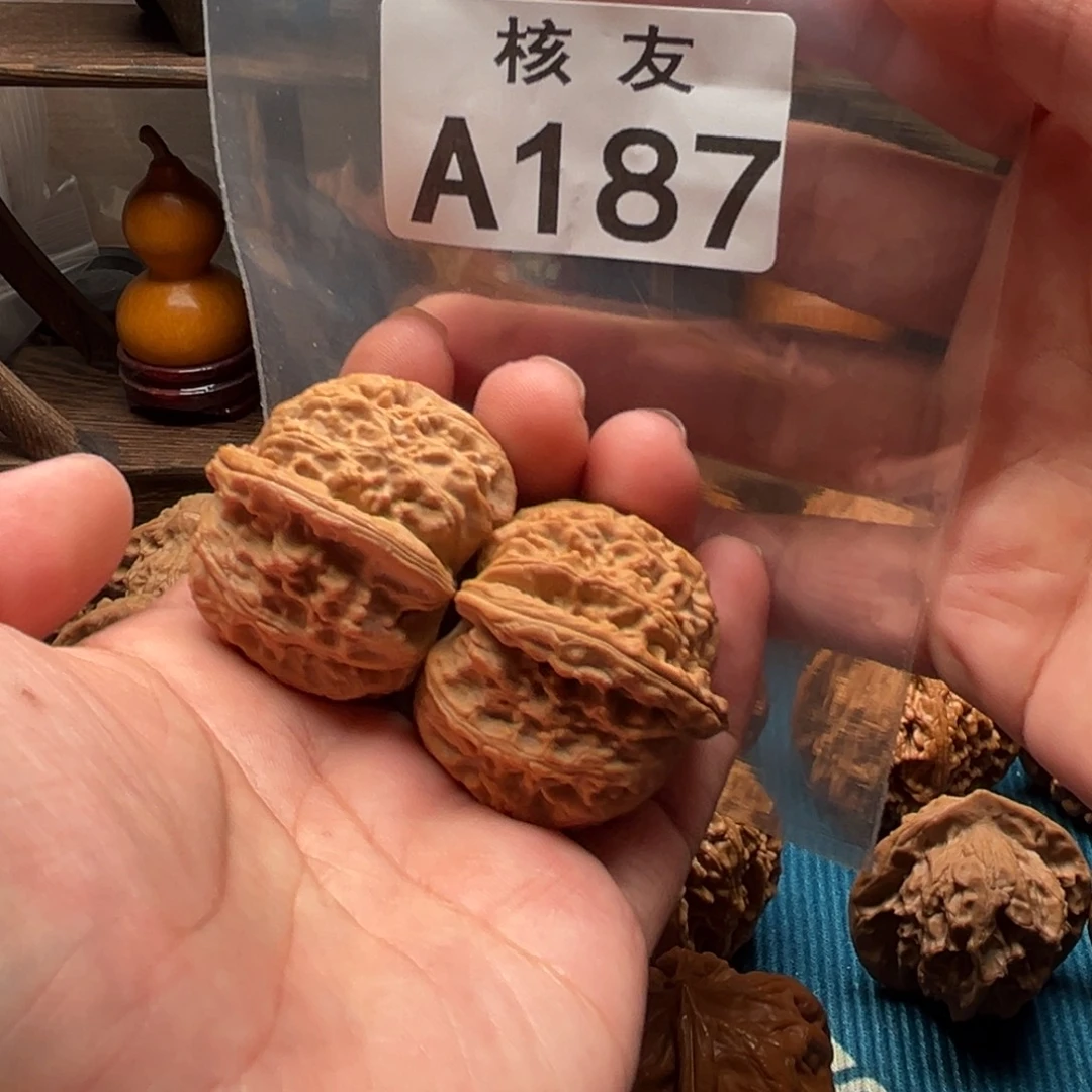 吊坠文玩核桃白狮子