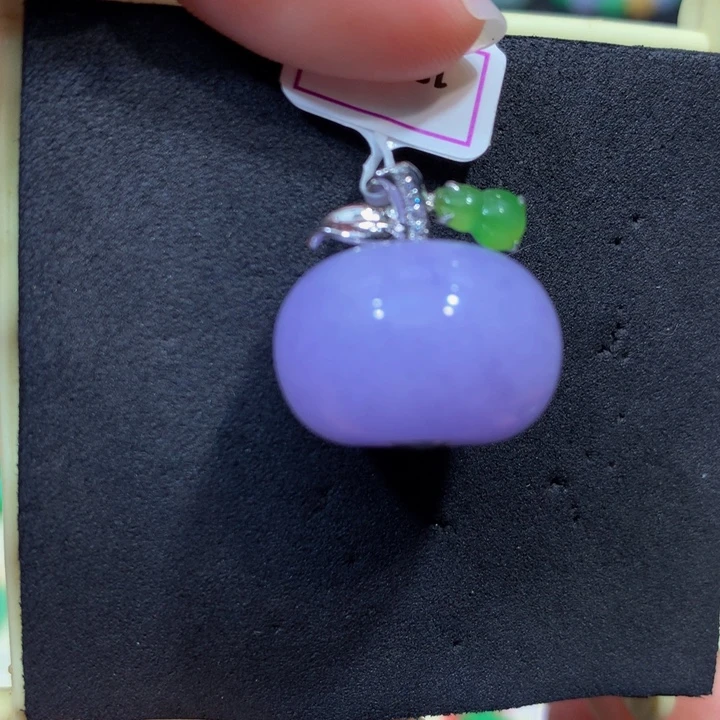 翡翠18K金镶嵌颈饰翡翠